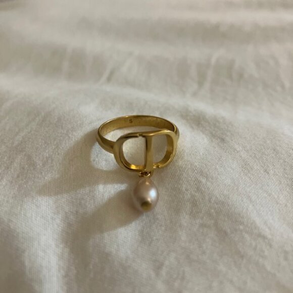 Christian Dior Petit CD Ring - Picture 2 of 4